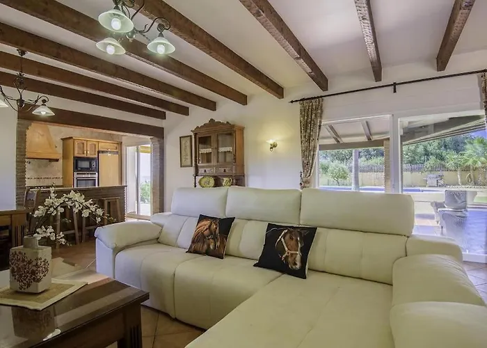 Alcam El Cortijo * Estepona