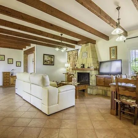 Alcam El Cortijo * אסטפונה