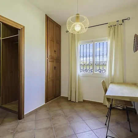 Alcam El Cortijo * אסטפונה